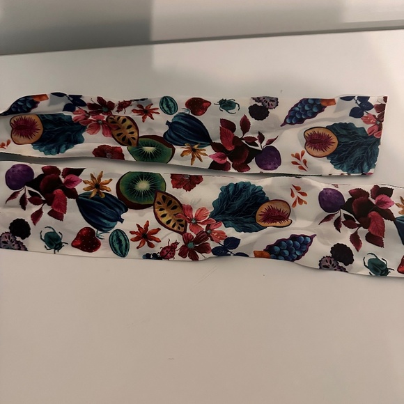 Super Rare - Christian Louboutin Nitadiva 35MM (1.3") Veau Velours/Crepe Verger - Picture 3 of 6